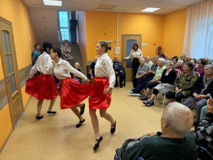 Фото дома престарелых в Красноярске. Частный пансионат для пожилых людей в Красноярске: Поздравление ко дню пожилого человека в Красноярске (2024)