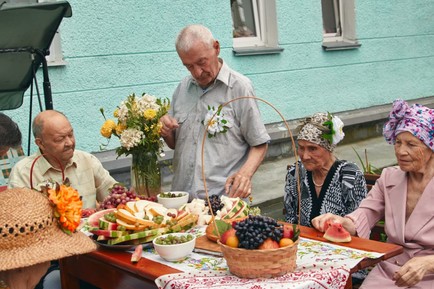 Дом престарелых Красноярск. Частный пансионат для пожилых людей в Красноярске: Питание и иммунитет